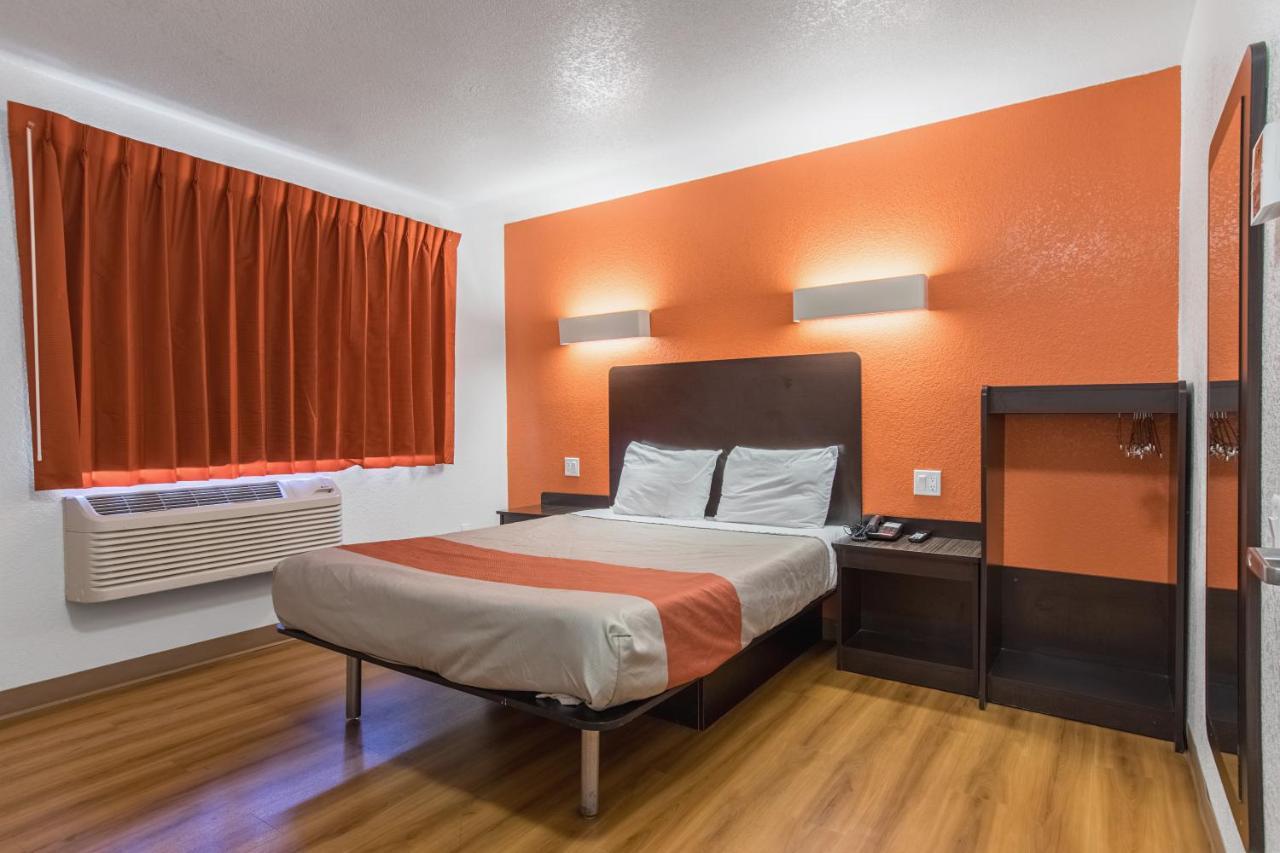 Motel 6 Бейкерсфілд Екстер'єр фото