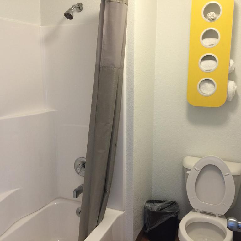 Motel 6 Бейкерсфілд Номер фото
