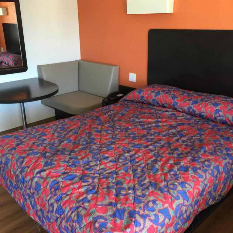 Motel 6 Бейкерсфілд Екстер'єр фото