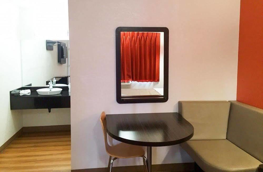 Motel 6 Бейкерсфілд Екстер'єр фото