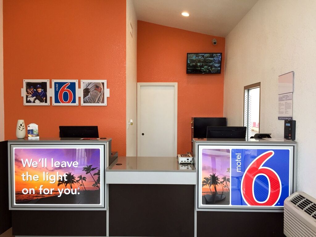 Motel 6 Бейкерсфілд Інтер'єр фото